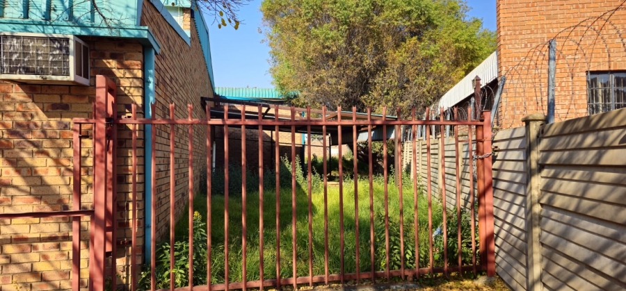 Commercial Property for Sale in Oos Einde Free State